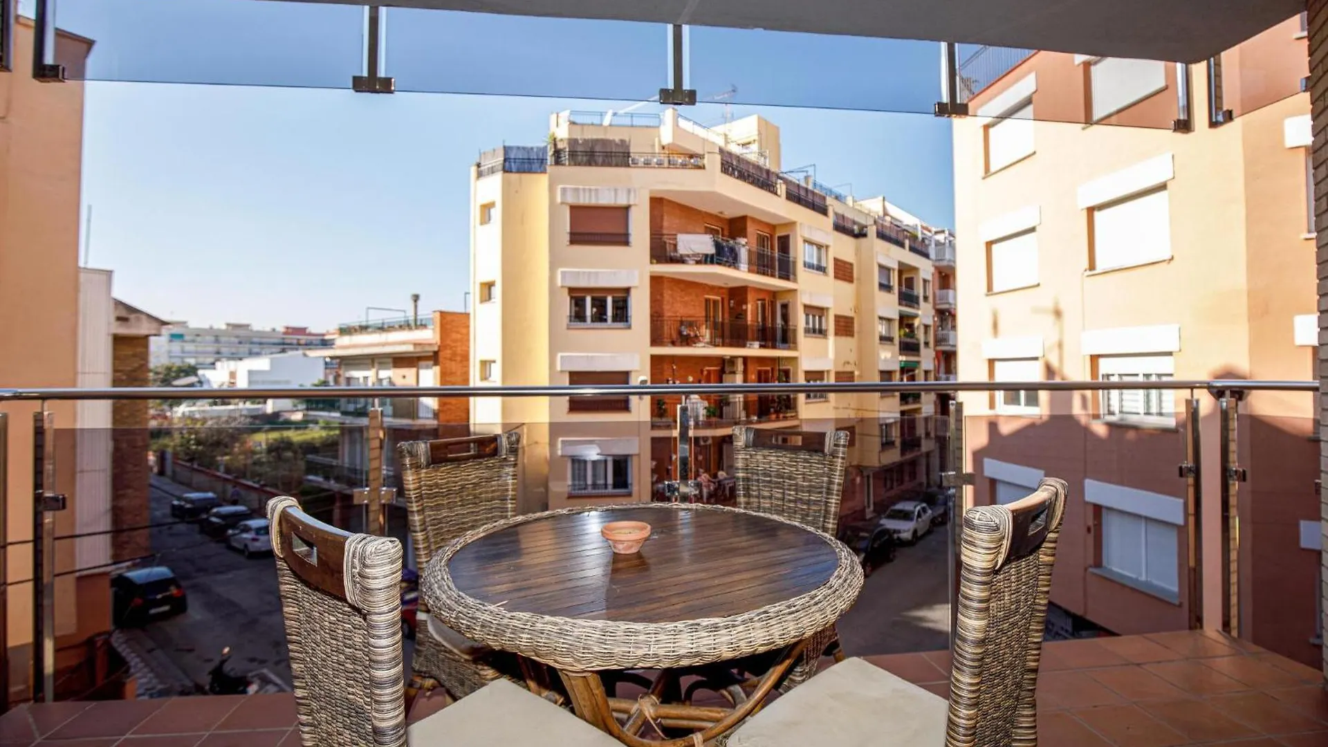 2 Bedroom Nice Apartment In Pineda De Mar location