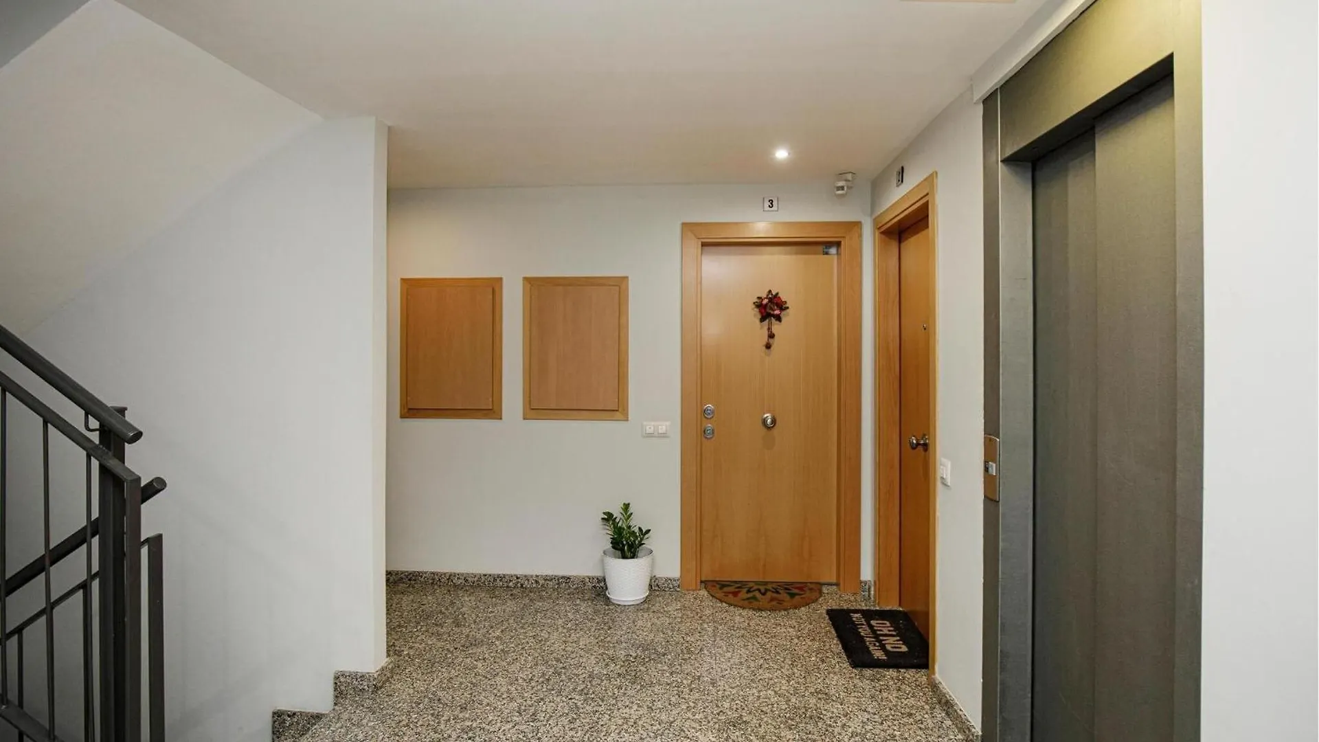 2 Bedroom Nice Apartment In Pineda De Mar